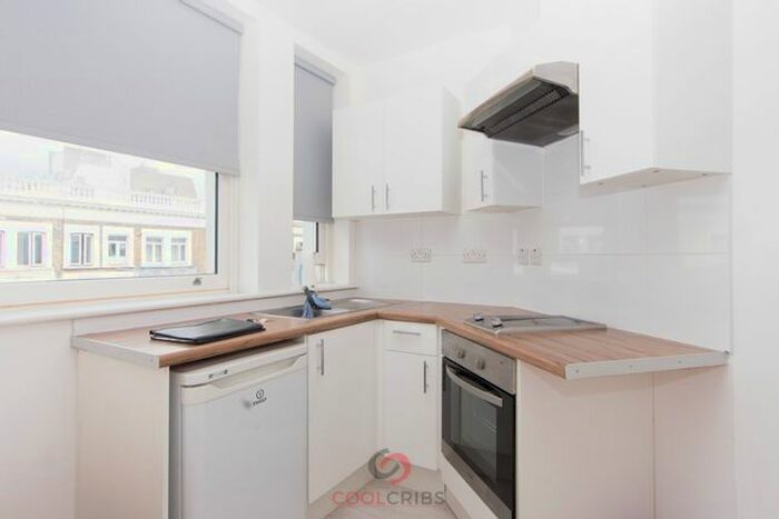 Studio To Rent In Warwick Road, London, SW5