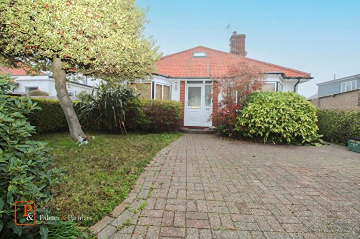 4 Bedroom Bungalow To Rent In Church Road, Clacton-on-Sea, Essex, CO15