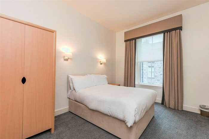 2 Bedroom Flat To Rent In Baker Street, Aberdeen, AB25