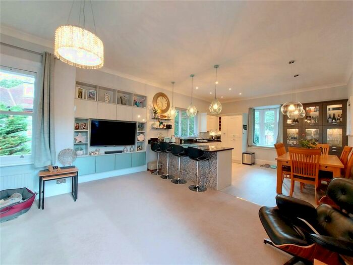2 Bedroom Apartment For Sale In Spur Hill Avenue, Lower Parkstone, Poole, BH14