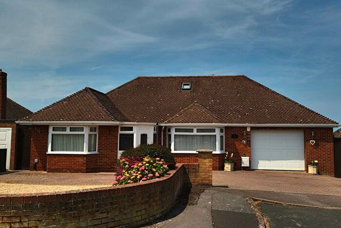 4 Bedroom Detached House For Sale In Lambert Close, Cheltenham, GL51