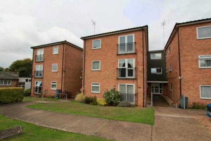 1 Bedroom Flat To Rent In Chatsworth Court, Stevenage, SG2