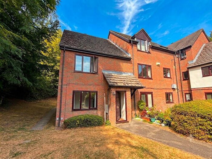 1 Bedroom Maisonette To Rent In Windrush Court, High Wycombe, Buckinghamshire, HP13