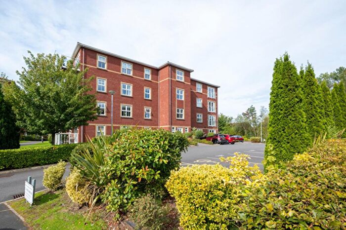 2 Bedroom Apartment For Sale In Aughton Park Drive, Aughton, L39