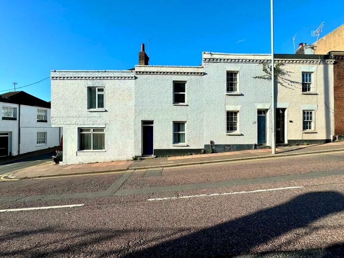 2 Bedroom House To Rent In Terminus Road, Brighton, BN1