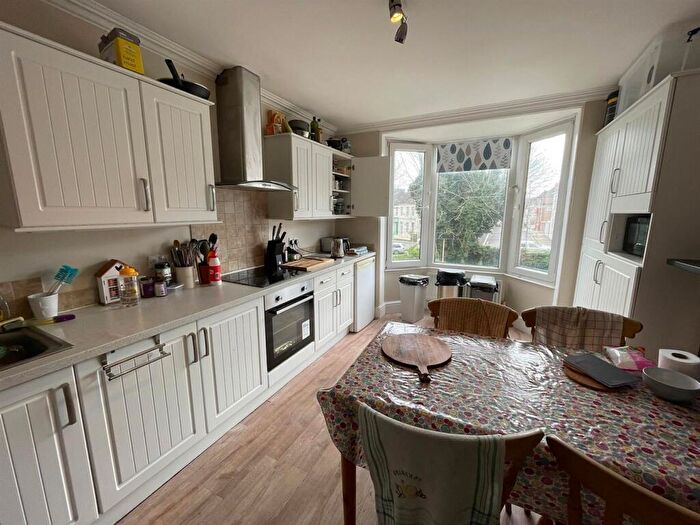 6 Bedroom House To Rent In Beaumont Road, Plymouth, PL4