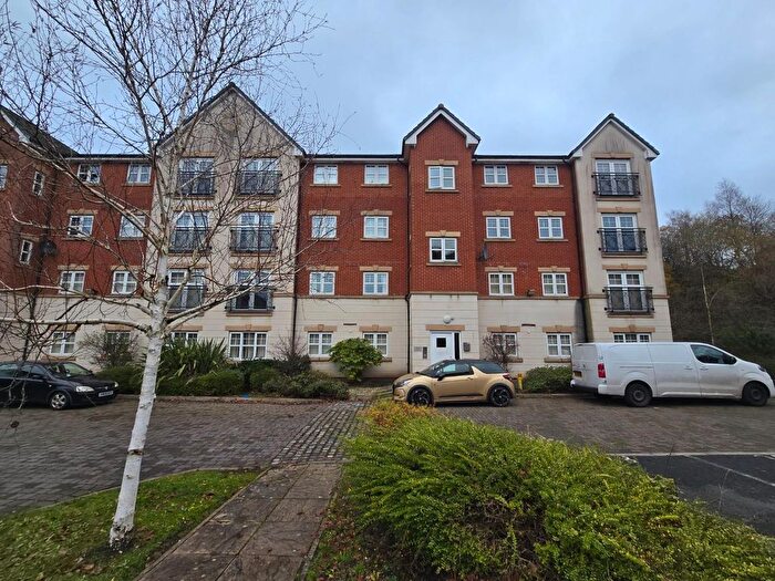 2 Bedroom Flat For Sale In Astley Brook Close, Bolton, BL1