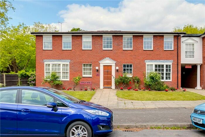 2 Bedroom Flat To Rent In Barclay Mews, Cottenham Park Road, SW20