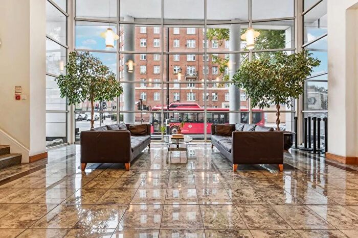 2 Bedroom Flat To Rent In Consort Rise House, Buckingham Palace Road, London, SW1W