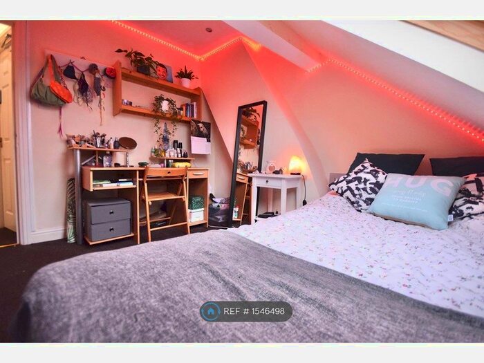 8 Bedroom Terraced House To Rent In Harriet Street, Cardiff, CF24