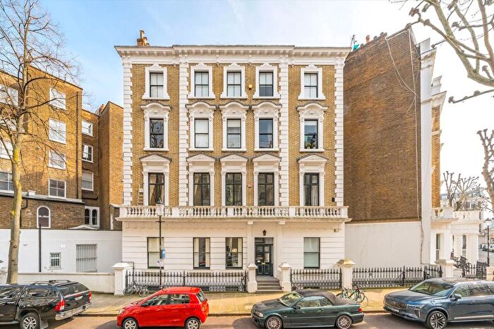 2 Bedroom Flat To Rent In Linden Gardens, London, W2