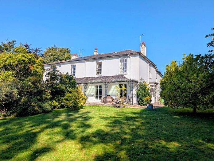 5 Bedroom Semi-Detached House For Sale In Portsmouth Road, Liphook, GU30