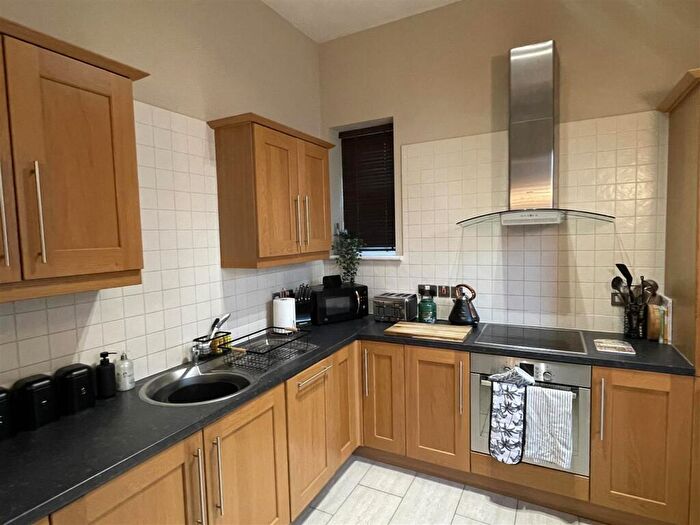 1 Bedroom Apartment To Rent In The Grove, Barkby Lane, Syston, LE7