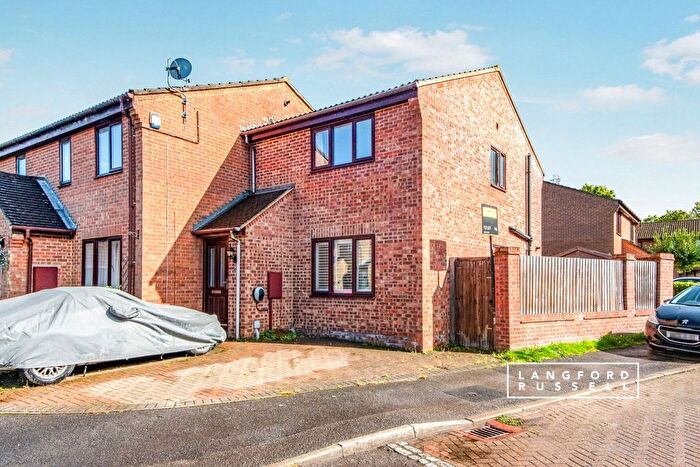 2 Bedroom End Terrace House For Sale In The Briars, West Kingsdown, Sevenoaks, TN15