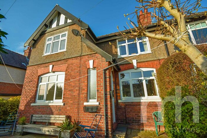 3 Bedroom End Of Terrace House For Sale In Georges Road East, Poynton, SK12