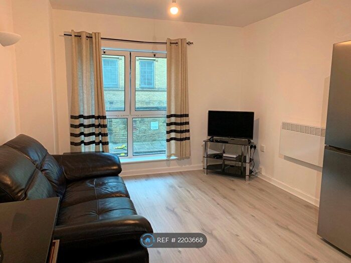 1 Bedroom Flat To Rent In The Gatehaus, Bradford, BD1