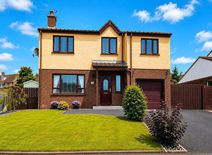 4 Bedroom Detached House For Sale In Larchwood Avenue, Banbridge, BT32