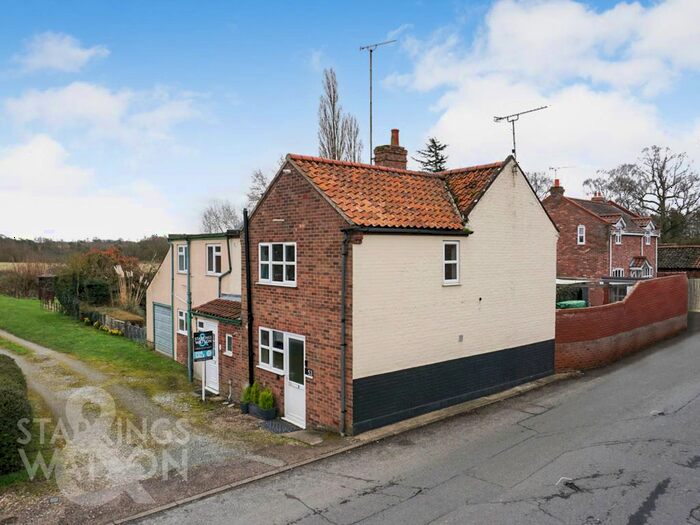 2 Bedroom Semi-Detached House For Sale In High Bungay Road, Loddon, Norwich, NR14