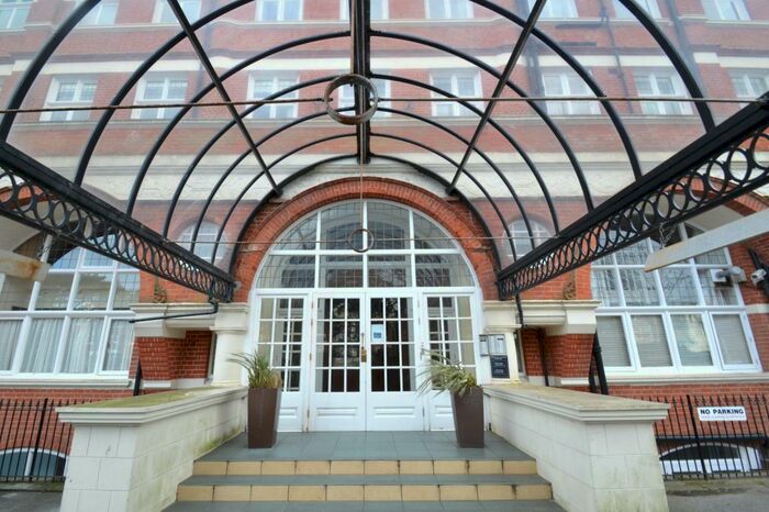 1 Bedroom Flat To Rent In Boscombe Spa, BH5