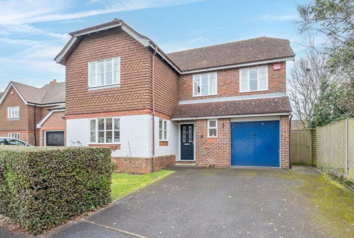 4 Bedroom Detached House For Sale In Priors Acre, Chichester, PO18