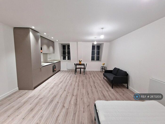 Studio To Rent In Alexandra Street, Southend-On-Sea, SS1