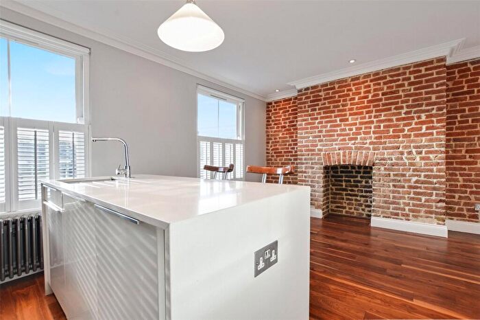 2 Bedroom Flat To Rent In Darnley Road, London, E9