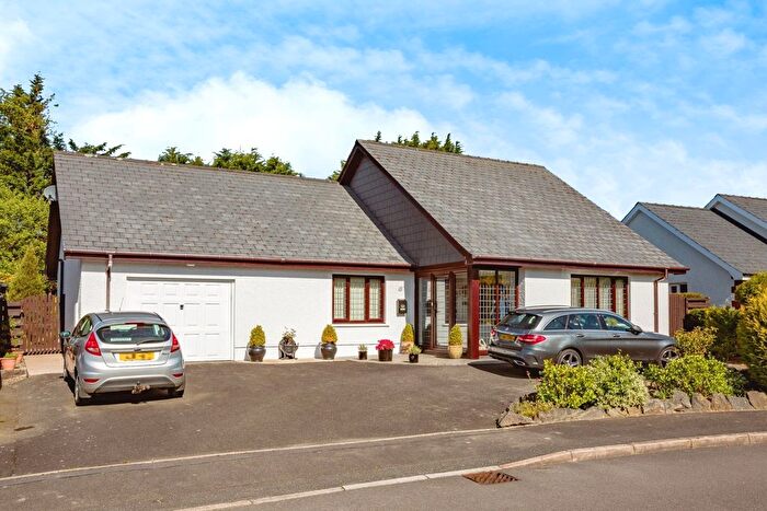 2 Bedroom Bungalow For Sale In Waungiach, Llechryd, Cardigan, Ceredigion, SA43