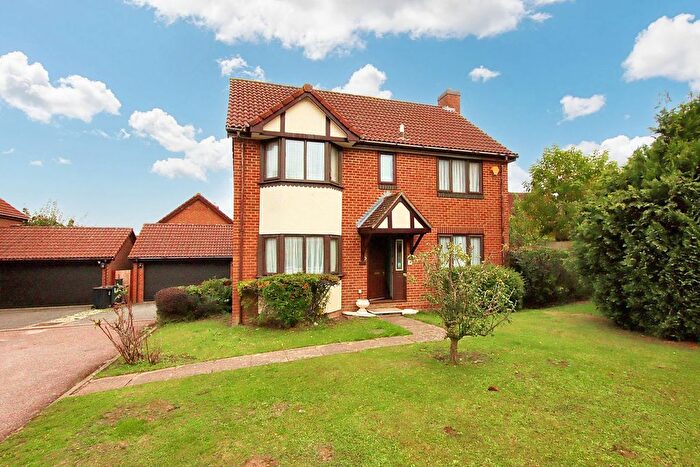 4 Bedroom Detached House For Sale In Alison Close, Shirley Oaks Village, CR0