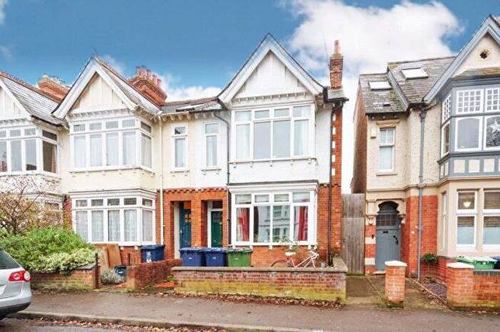 3 Bedroom End Of Terrace House To Rent In Hmo Ready For Sharers, Divinity Road, OX4