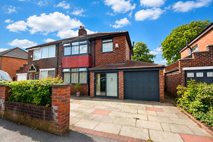 3 Bedroom Semi-Detached House For Sale In Hilrose Avenue, Urmston, M41