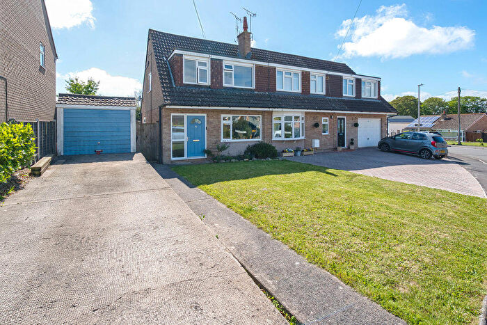 3 Bedroom Semi-Detached House For Sale In Mendip Rise, Locking - Great Value, BS24