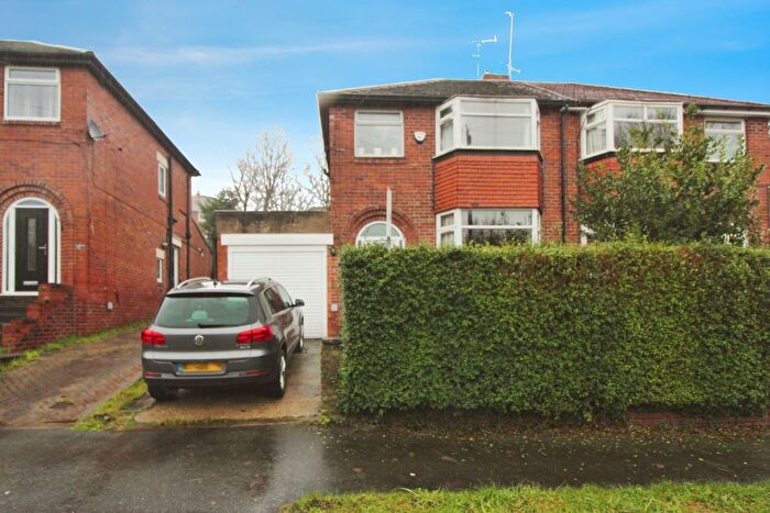 3 Bedroom Semi-Detached House For Sale In Bramley Avenue, Sheffield, S13