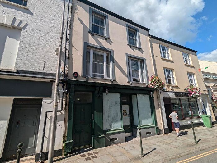 1 Bedroom Flat To Rent In King Street, Carmarthen, Carmarthenshire., SA31