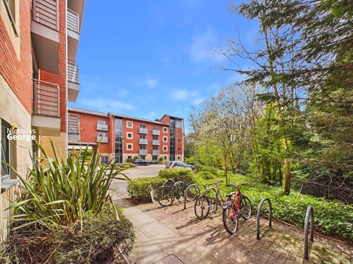 2 Bedroom Flat For Sale In Bournbrook Court, Bristol Road, Birmingham, B5