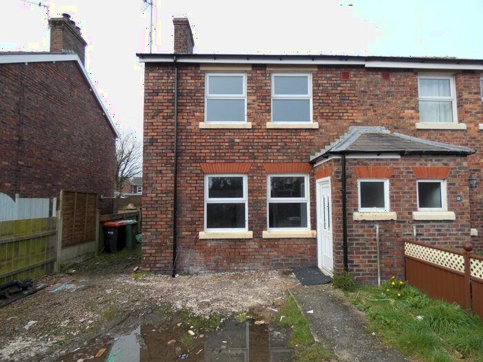 3 Bedroom Semi-Detached House To Rent In Saltash Road, Thornton Cleveleys, FY5
