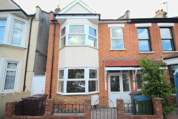 4 Bedroom Detached House To Rent In Ruby Road, Walthamstow, London, E17