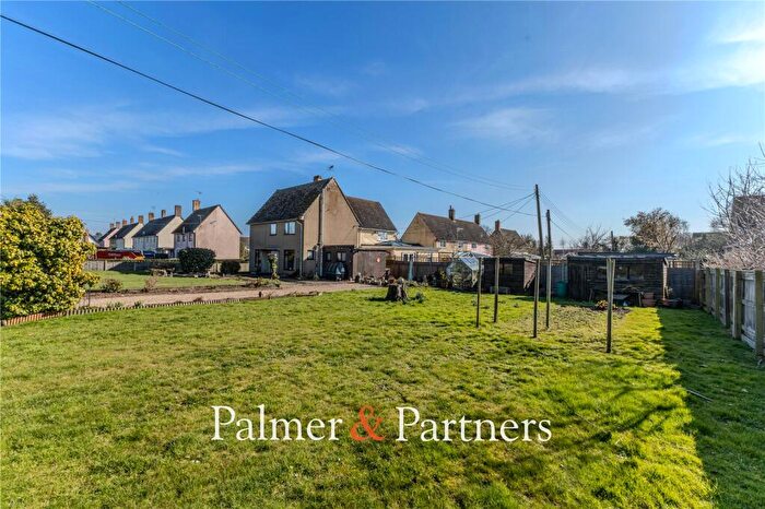 3 Bedroom Semi-Detached House For Sale In Stutton Close, Stutton, Ipswich, Suffolk, IP9