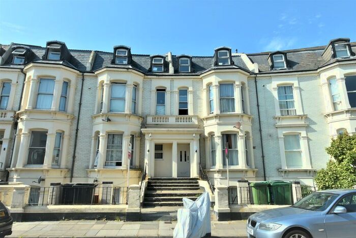 1 Bedroom Apartment To Rent In Alhambra Road, Southsea, PO4