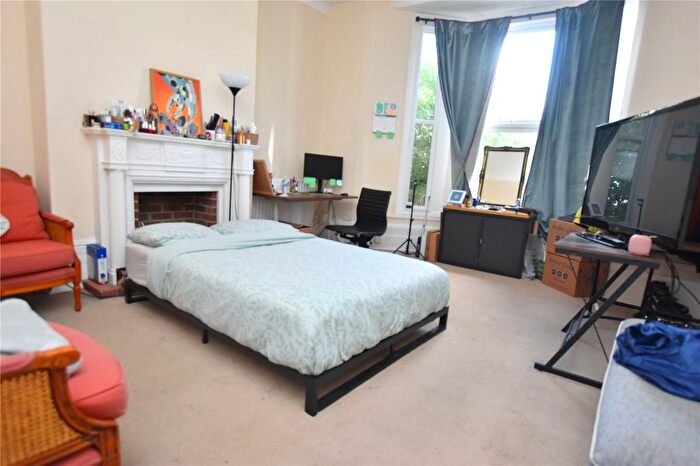 1 Bedroom Flat To Rent In Sunny Bank, London, SE25