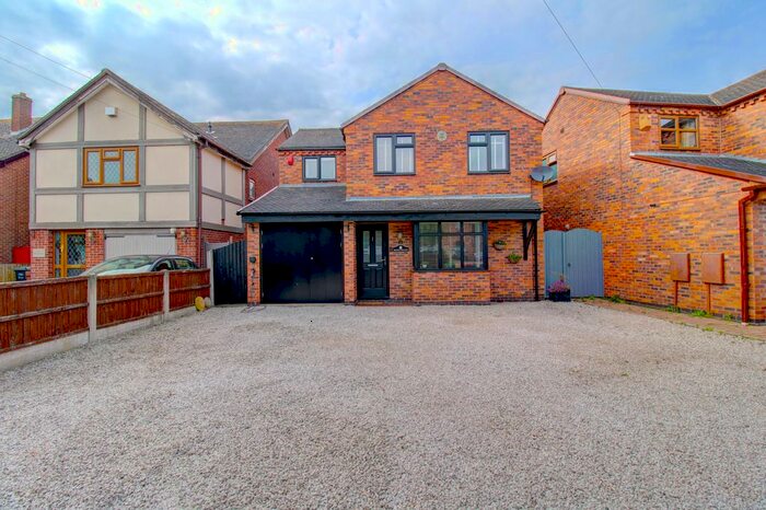 4 Bedroom Detached House For Sale In Main Road, Shuttington, Nr. Tamworth, B79