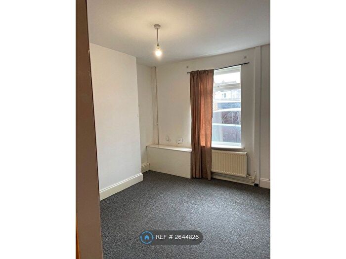 2 Bedroom Terraced House To Rent In Castle Terrace Road, Sleaford, NG34