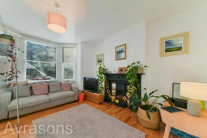 1 Bedroom Flat To Rent In Doddington Place, London, SE17