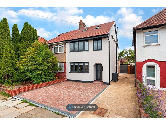 4 Bedroom Semi-Detached House To Rent In Groveland Way, New Malden, KT3