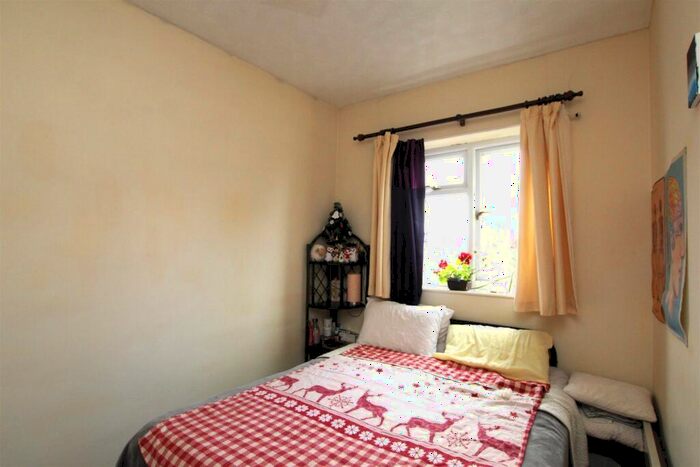 1 Bedroom Apartment For Sale In Willingham Court. Chapman Street, Market Rasen, LN8