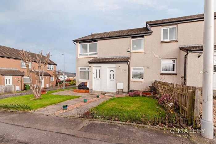 2 Bedroom Flat For Sale In Nevis Crescent, Alloa, FK10