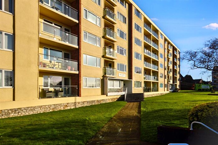 1 Bedroom Flat To Rent In Upperton Road, Eastbourne, BN21