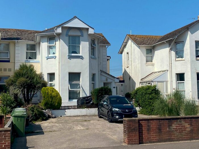 2 Bedroom Flat To Rent In Sands Road, Paignton, TQ4