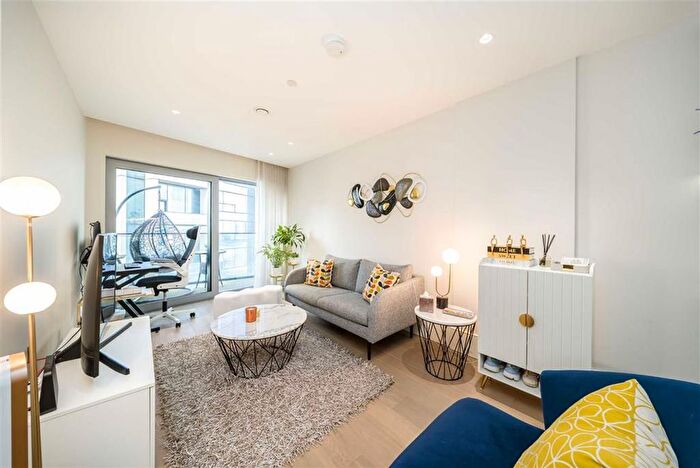 1 Bedroom Flat For Sale In Cutter Lane, Greenwich, SE10