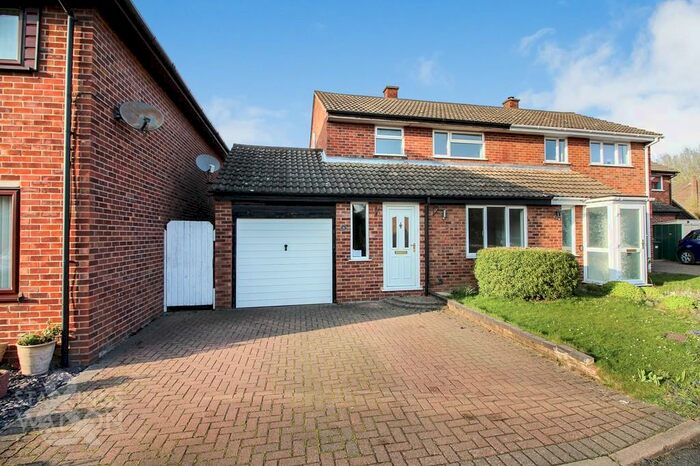 3 Bedroom Semi-Detached House To Rent In Hastings Close, Tasburgh, Norwich, NR15