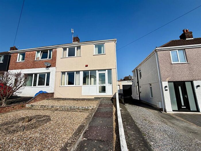 3 Bedroom Semi-Detached House For Sale In Plympton, Plymouth, PL7